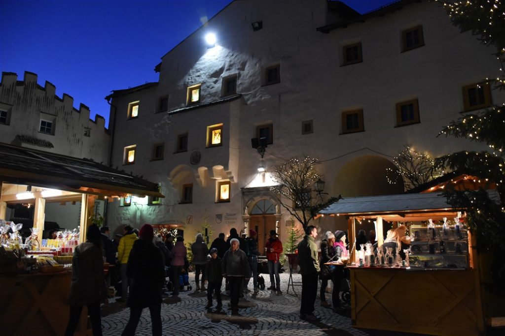 alto-adige-il-mercatino-di-natale-a-castelrotto-2