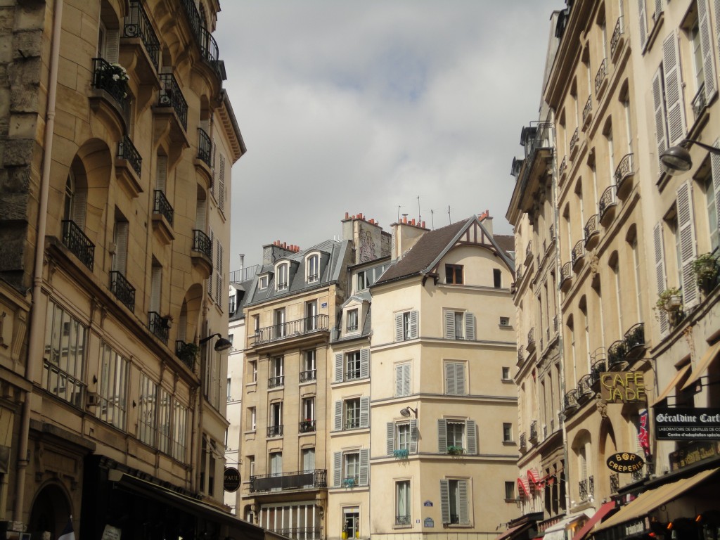 Perdersi tra le vie del quartiere latino di Parigi Perdersi tra le vie del quartiere latino di Parigi