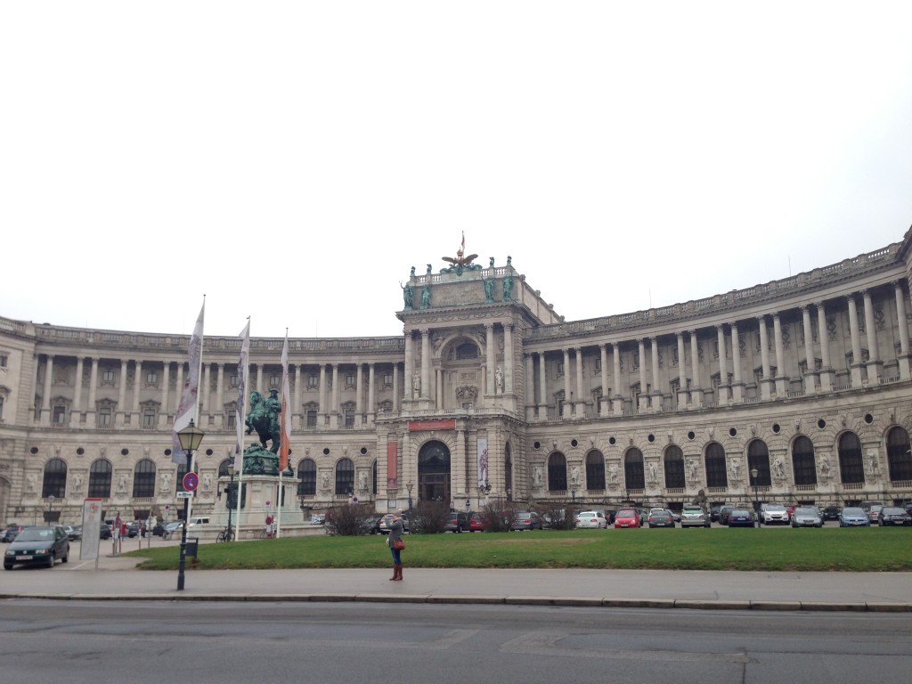Il palazzo di Hofburg nel cuore di Vienna