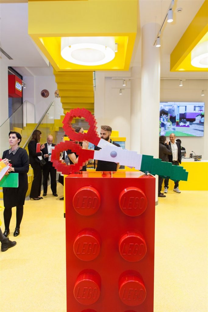 lego-mega-store-milano-san-babila-1