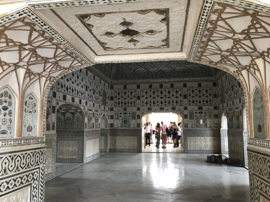 palazzo specchi amber fort